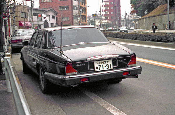 79-1b 90-10-05 1979- Daimler Double-Six Ⅲ 4dr Saloon.jpg